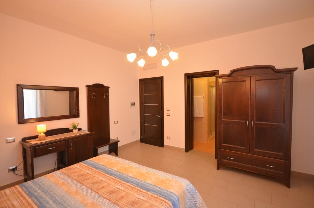 Baia Santa Margherita B&B Castelluzzo Zimmer foto